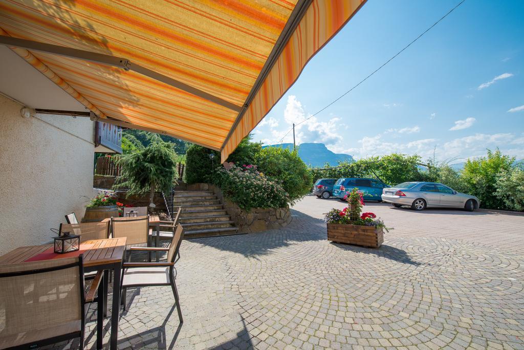Pension Etschblick B&B Frangarto Buitenkant foto