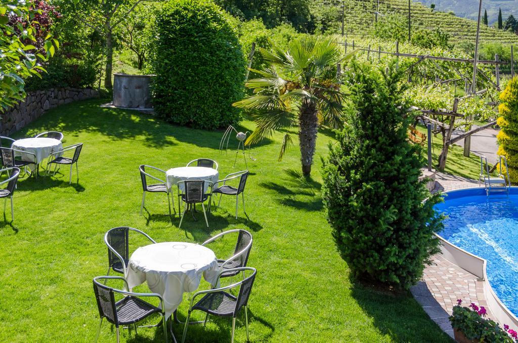 Pension Etschblick B&B Frangarto Buitenkant foto