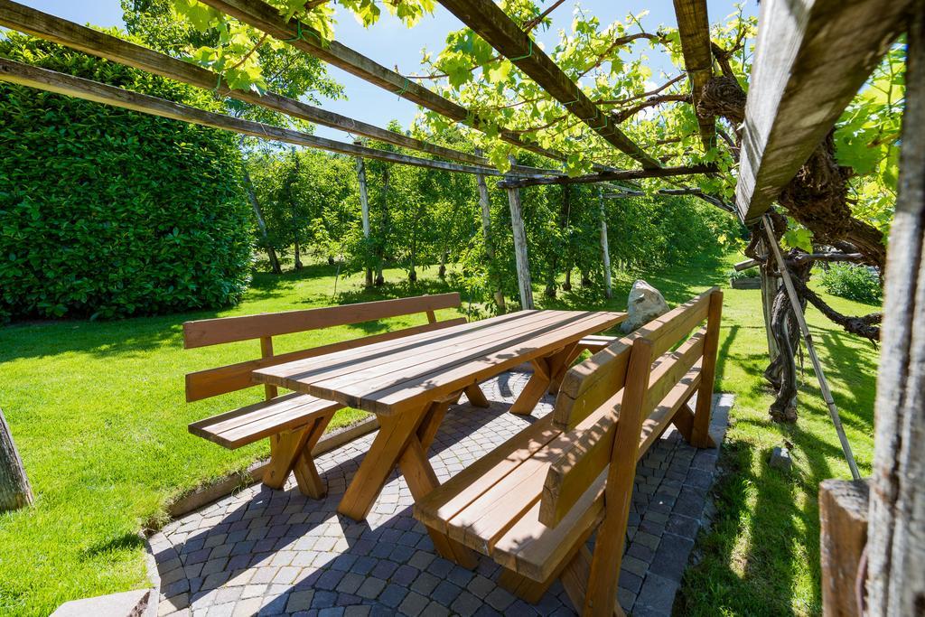 Pension Etschblick B&B Frangarto Buitenkant foto